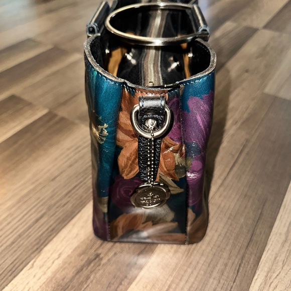 Patricia Nash Floral Leather Handbag with Removable Strap - Picture 4 of 13